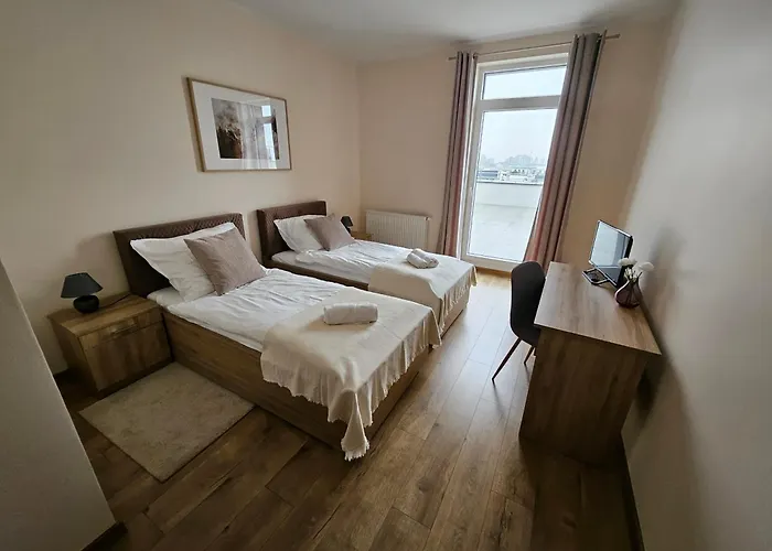 Restauracja & Goscinne Polowczyk Hotel Miaskowo (Sroda Wielkopolska)