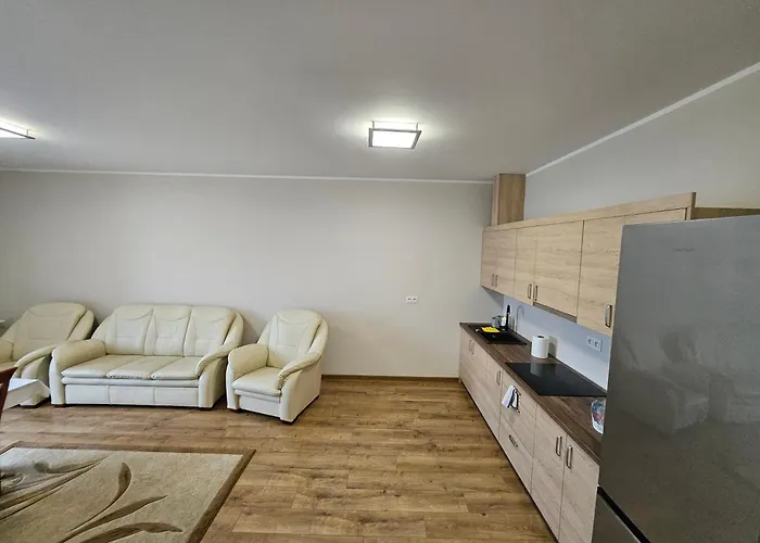 Restauracja & Goscinne Polowczyk Отель *